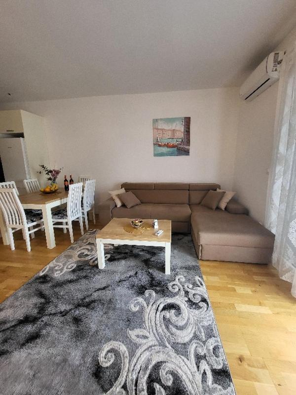 Apartment Janja